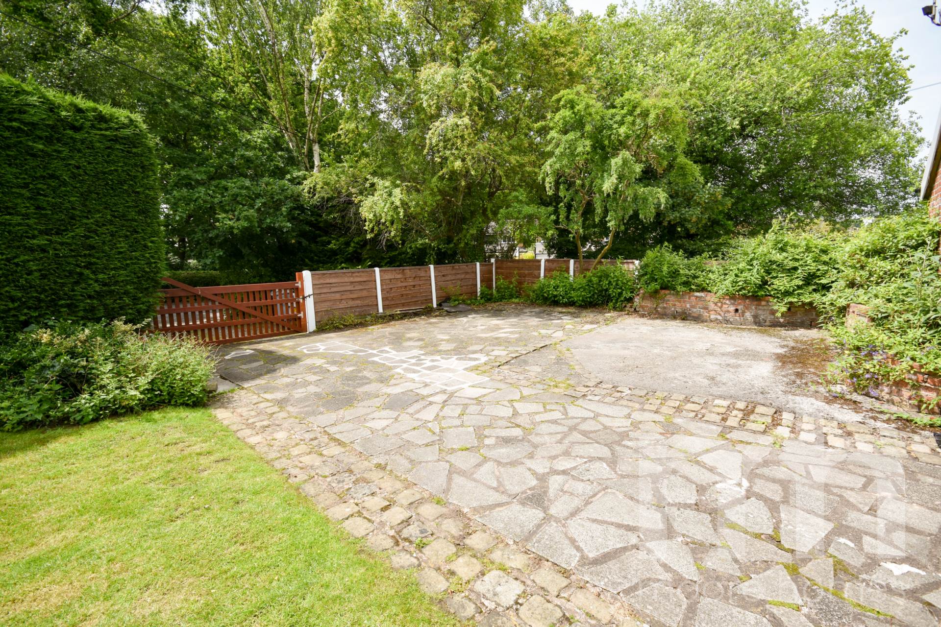 TOWERS ROAD, Poynton, SK12 1DF, Image 25