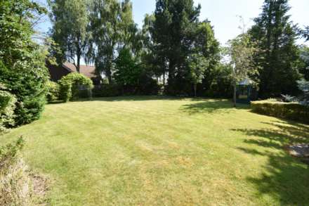 ANGLESEY WATER, Poynton, SK12 1LJ, Image 16
