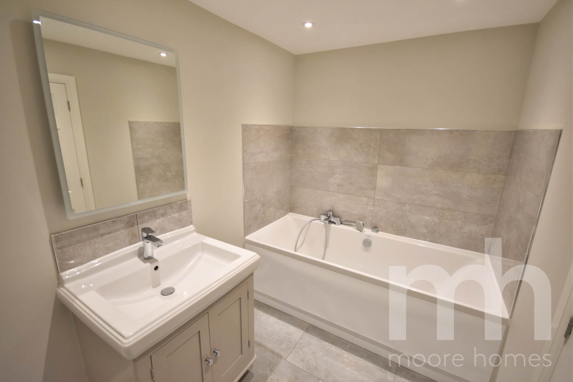 FIRST FLOOR APARTMENT, PARK LANE, Poynton, SK12 1RD, Image 11