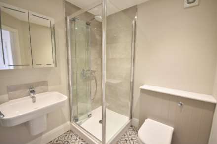 FIRST FLOOR APARTMENT, PARK LANE, Poynton, SK12 1RD, Image 13