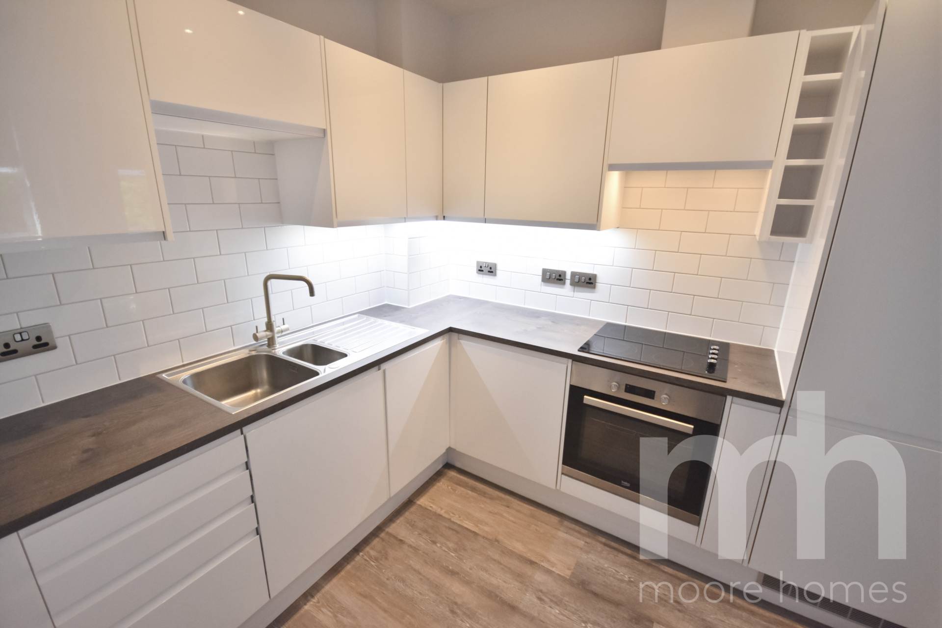 WOODVIEW, FIRST AVENUE, Poynton, SK12 1BF, Image 4