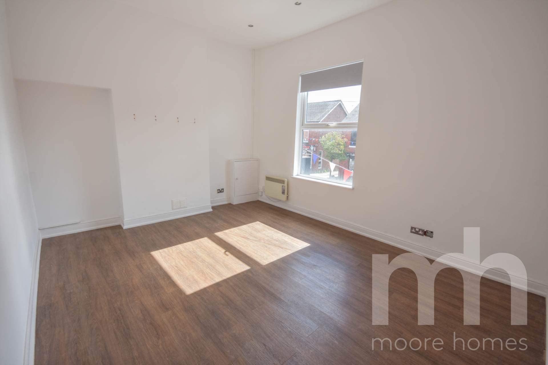 FIRST FLOOR OFFICES, PARK LANE, Poynton, SK12 1RD, Image 2