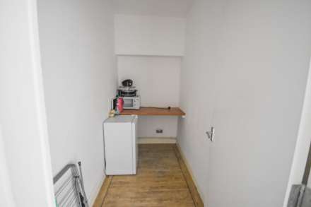 FIRST FLOOR OFFICES, PARK LANE, Poynton, SK12 1RD, Image 3
