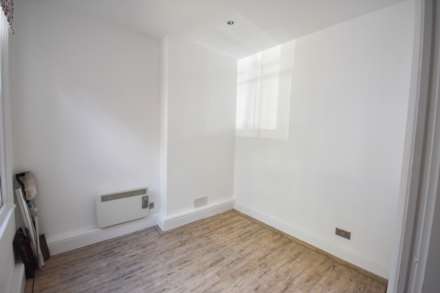 FIRST FLOOR OFFICES, PARK LANE, Poynton, SK12 1RD, Image 4