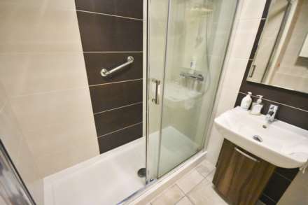 HOLLAND COURT, Poynton, SK12 1PL, Image 11