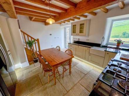 3 Bedroom End Terrace, MACCLESFIELD ROAD, Kettleshulme SK23 7QU