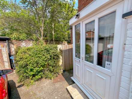 DARWIN GROVE, Bramhall SK7 2DS, Image 3