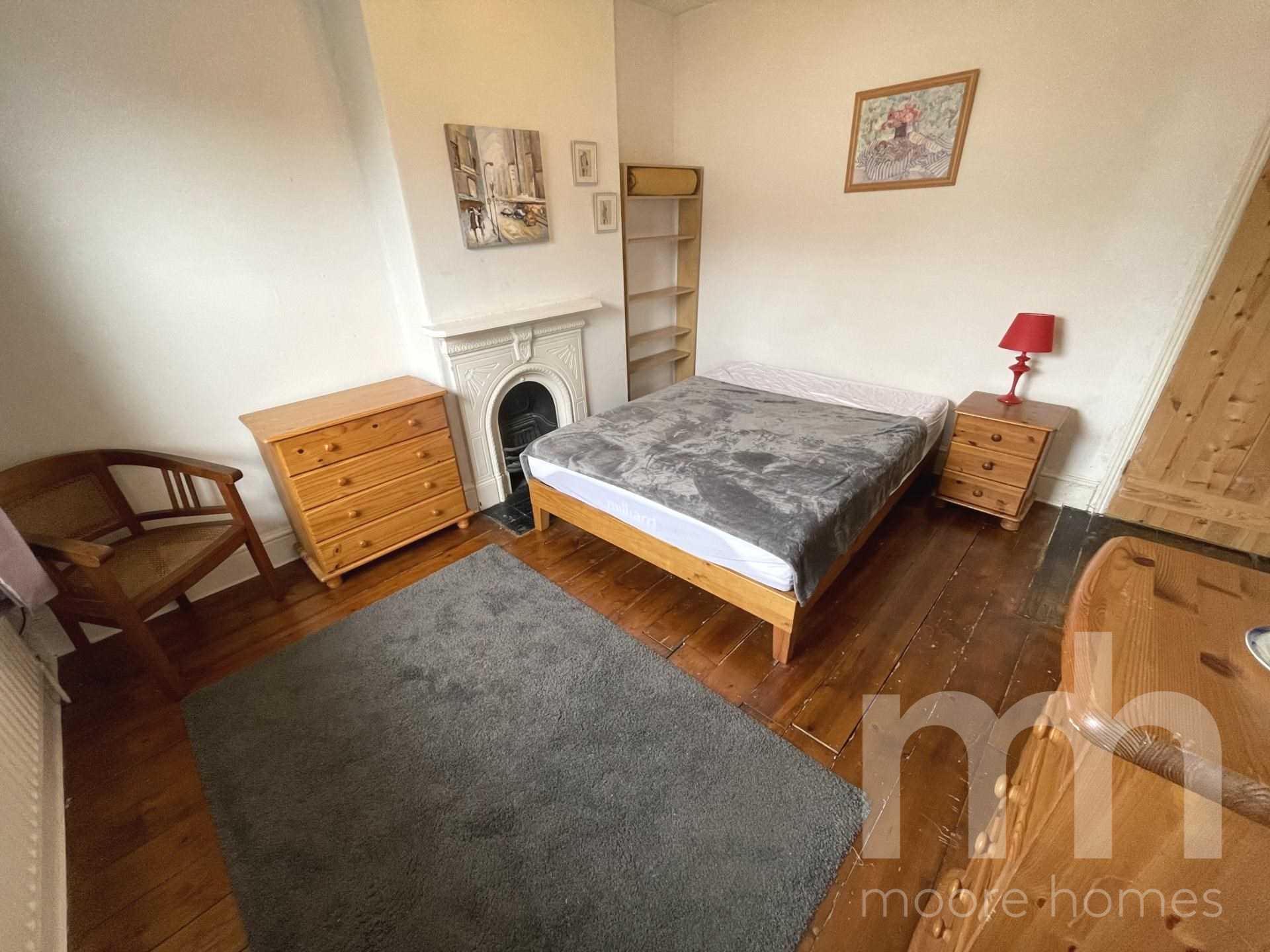 MOSS LANE, Bramhall, Image 14