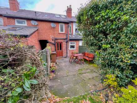 MOSS LANE, Bramhall, Image 4