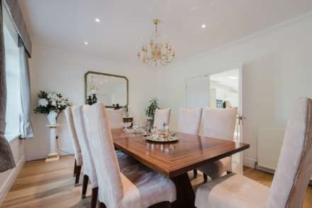 CHESTER ROAD, Woodford SK7 1QP, Image 15