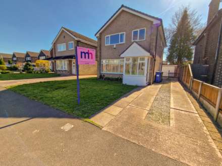 3 Bedroom Detached, SEAL ROAD, Bramhall SK7 2LU