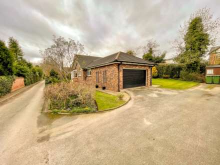 3 Bedroom Detached Bungalow, WEAVERS LANE, Bramhall