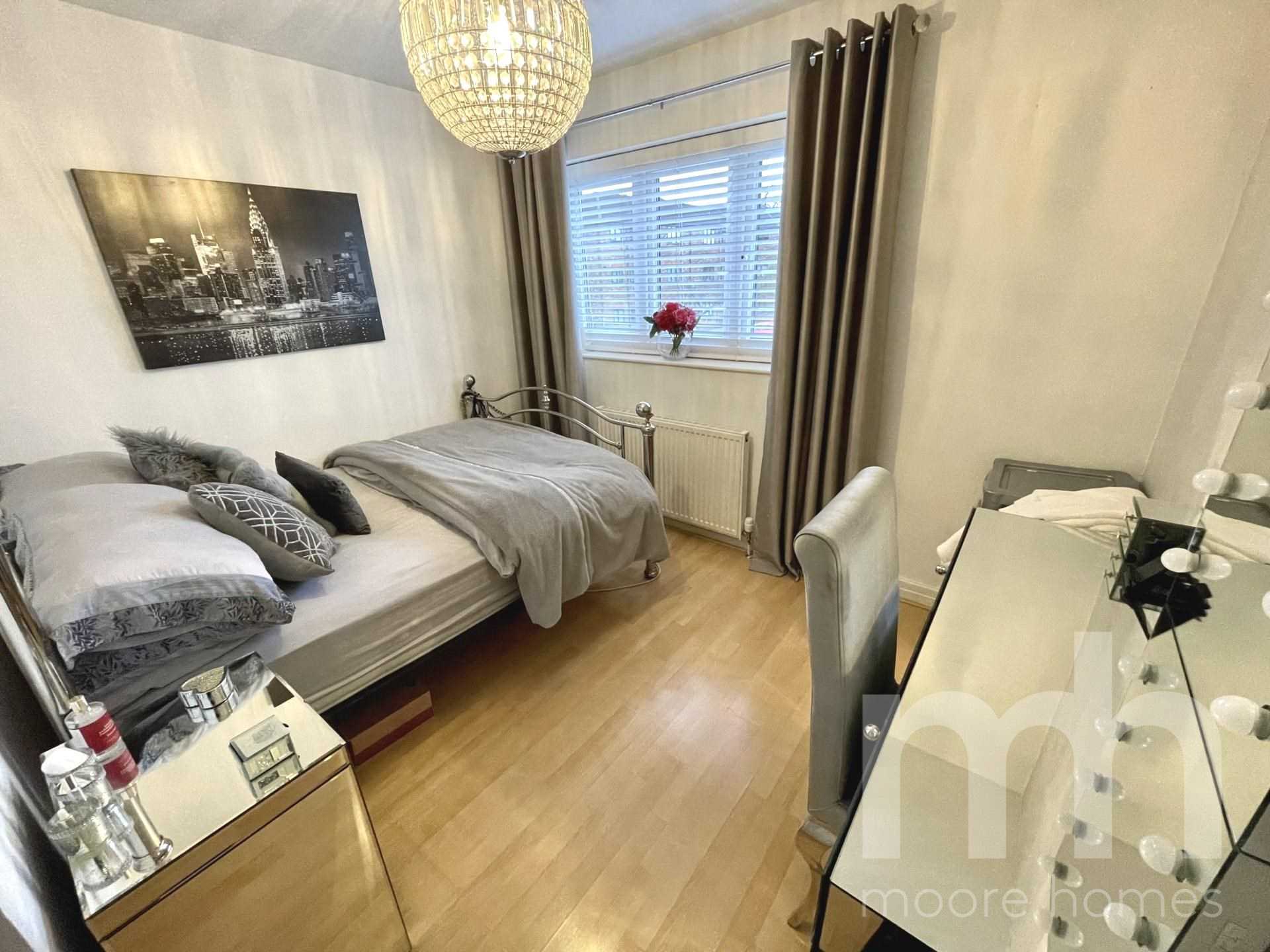 ROGER HEY, Cheadle Hulme SK8 5LN, Image 19