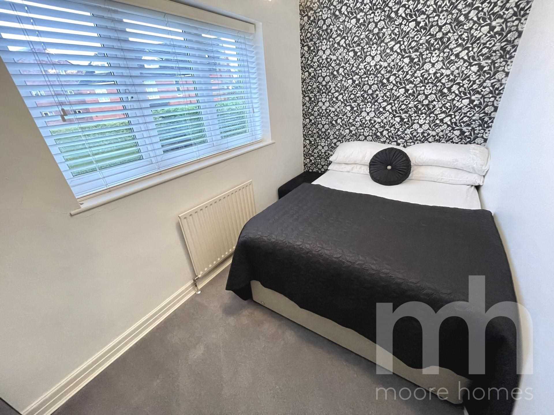 ROGER HEY, Cheadle Hulme SK8 5LN, Image 21