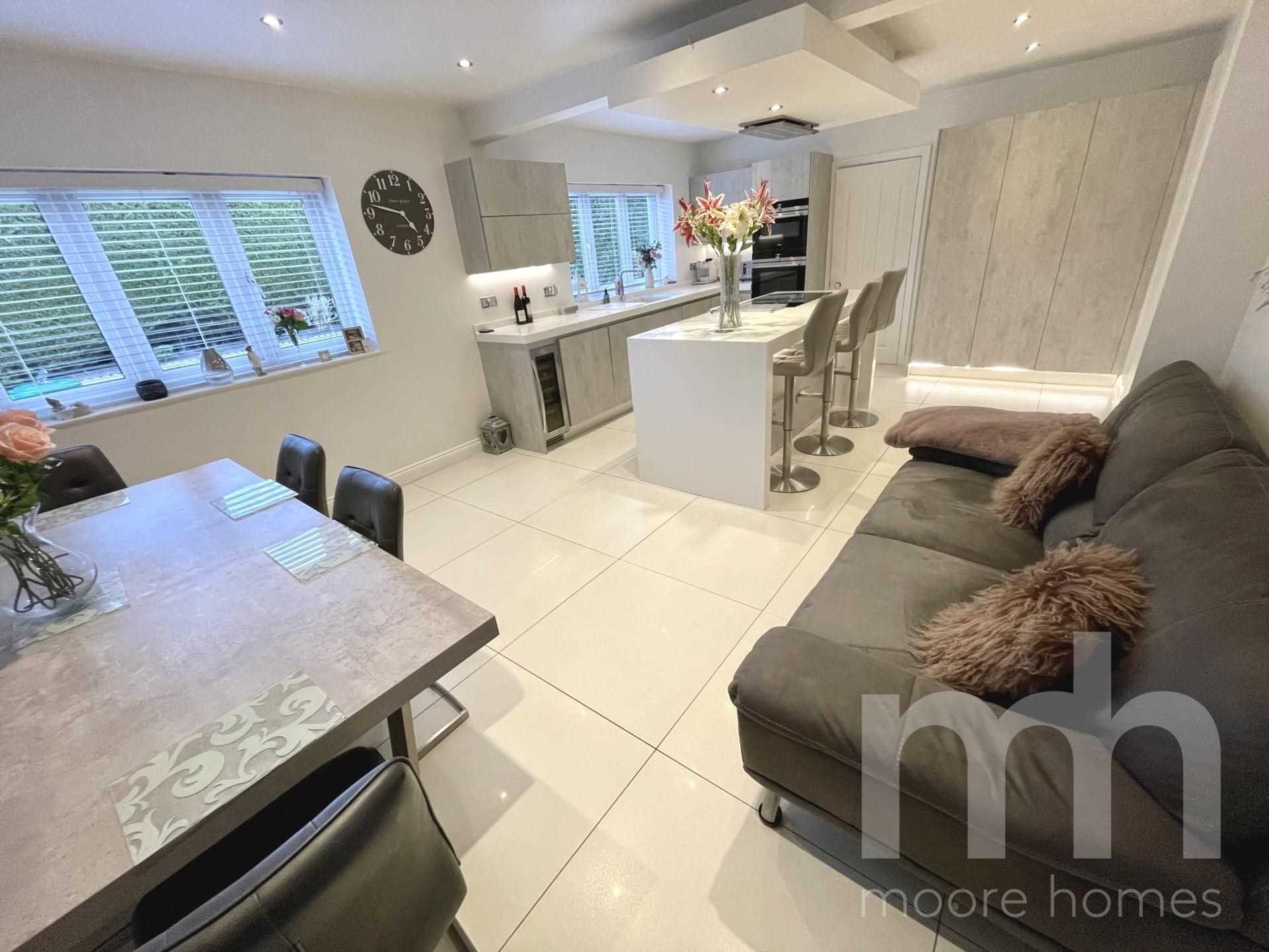 ROGER HEY, Cheadle Hulme SK8 5LN, Image 6