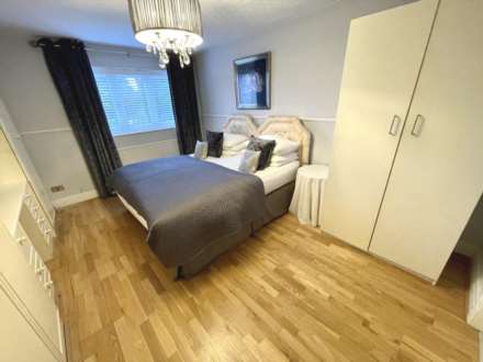 ROGER HEY, Cheadle Hulme SK8 5LN, Image 16