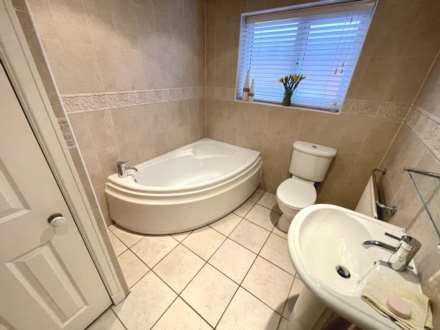 ROGER HEY, Cheadle Hulme SK8 5LN, Image 22