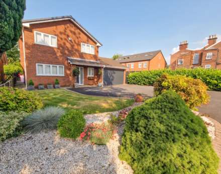 ROGER HEY, Cheadle Hulme SK8 5LN, Image 24