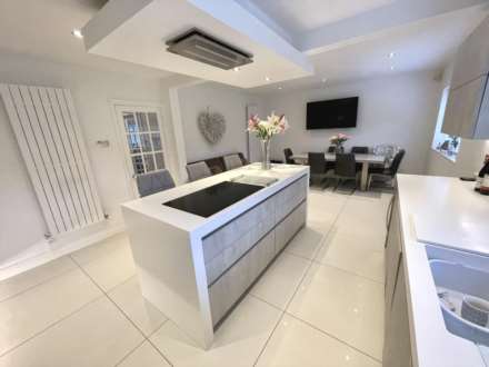 ROGER HEY, Cheadle Hulme SK8 5LN, Image 5