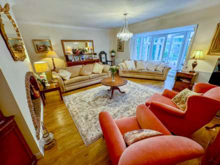 LINNEY ROAD, Bramhall SK7 3JW, Image 10