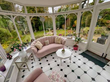 LINNEY ROAD, Bramhall SK7 3JW, Image 12