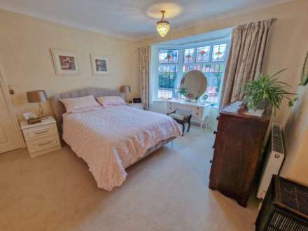 LINNEY ROAD, Bramhall SK7 3JW, Image 21