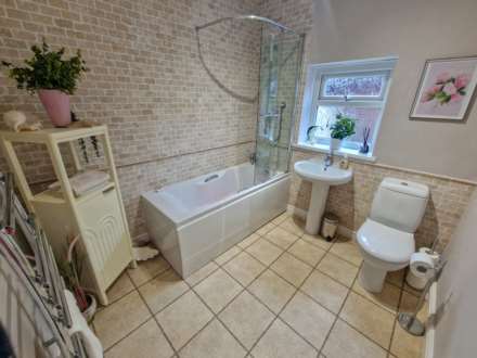 LINNEY ROAD, Bramhall SK7 3JW, Image 28