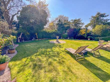LINNEY ROAD, Bramhall SK7 3JW, Image 4