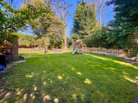LINNEY ROAD, Bramhall SK7 3JW, Image 6