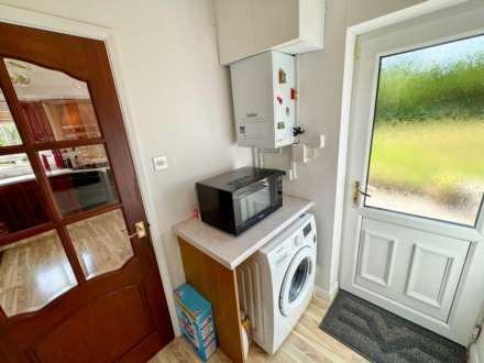 LINNEY ROAD, Bramhall SK7 3JW, Image 13