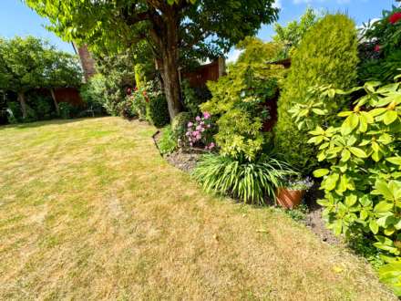 LINNEY ROAD, Bramhall SK7 3JW, Image 20