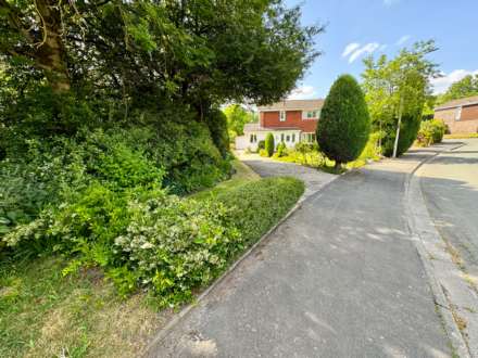 LINNEY ROAD, Bramhall SK7 3JW, Image 22