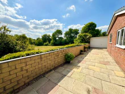 LINNEY ROAD, Bramhall SK7 3JW, Image 3