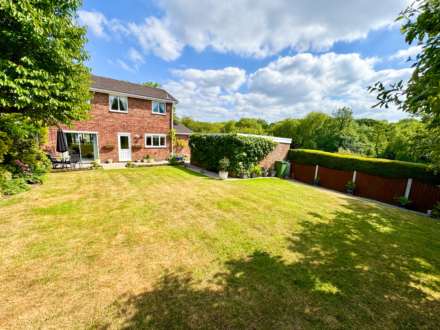 LINNEY ROAD, Bramhall SK7 3JW, Image 4