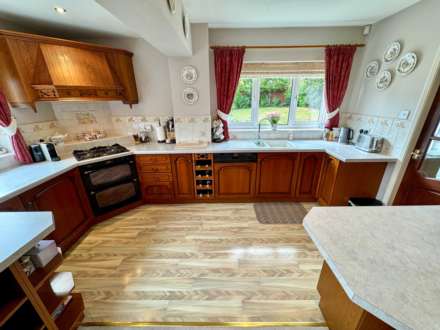 LINNEY ROAD, Bramhall SK7 3JW, Image 7