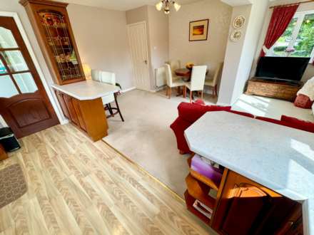 LINNEY ROAD, Bramhall SK7 3JW, Image 8