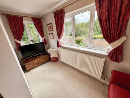 LINNEY ROAD, Bramhall SK7 3JW, Image 9