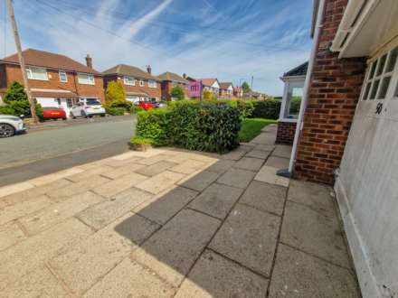 MEADWAY, Bramhall SK7 1LA, Image 17