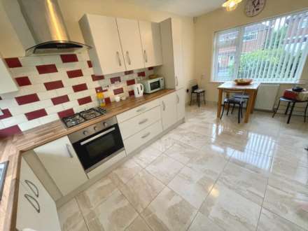MEADWAY, Bramhall SK7 1LA, Image 4
