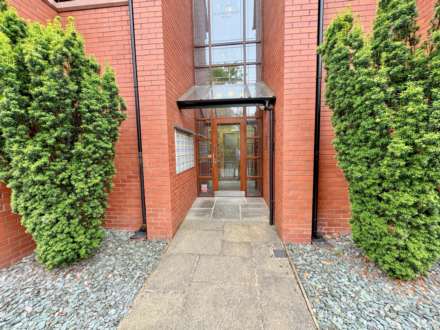 MAYFIELD PLACE, Bramhall Lane South, Bramhall SK7 2DF, Image 17
