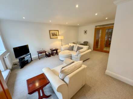 MAYFIELD PLACE, Bramhall Lane South, Bramhall SK7 2DF, Image 6