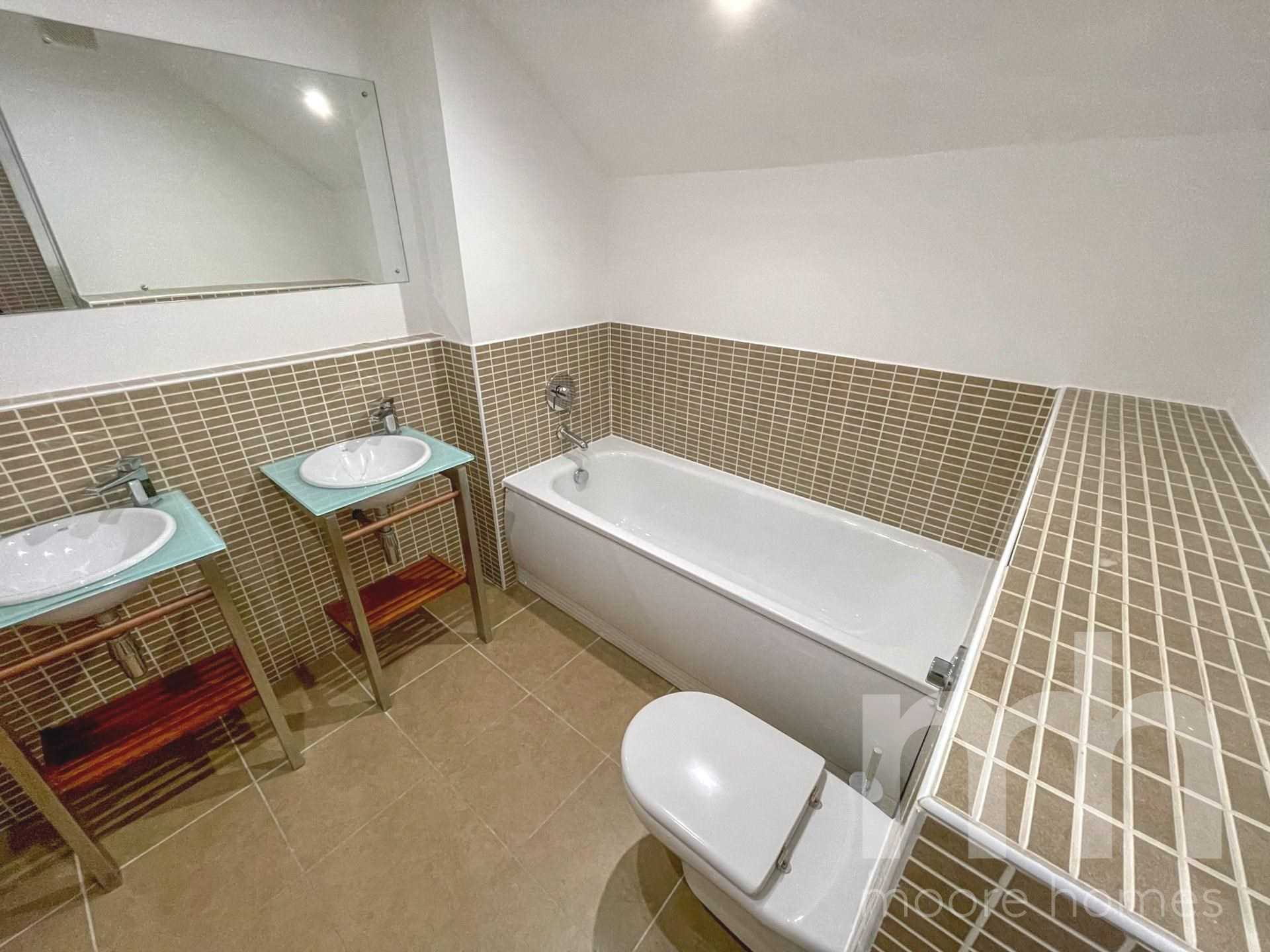 PENTHOUSE APARTMENT, ACK LANE WEST, Cheadle Hulme SK8 7EL, Image 11