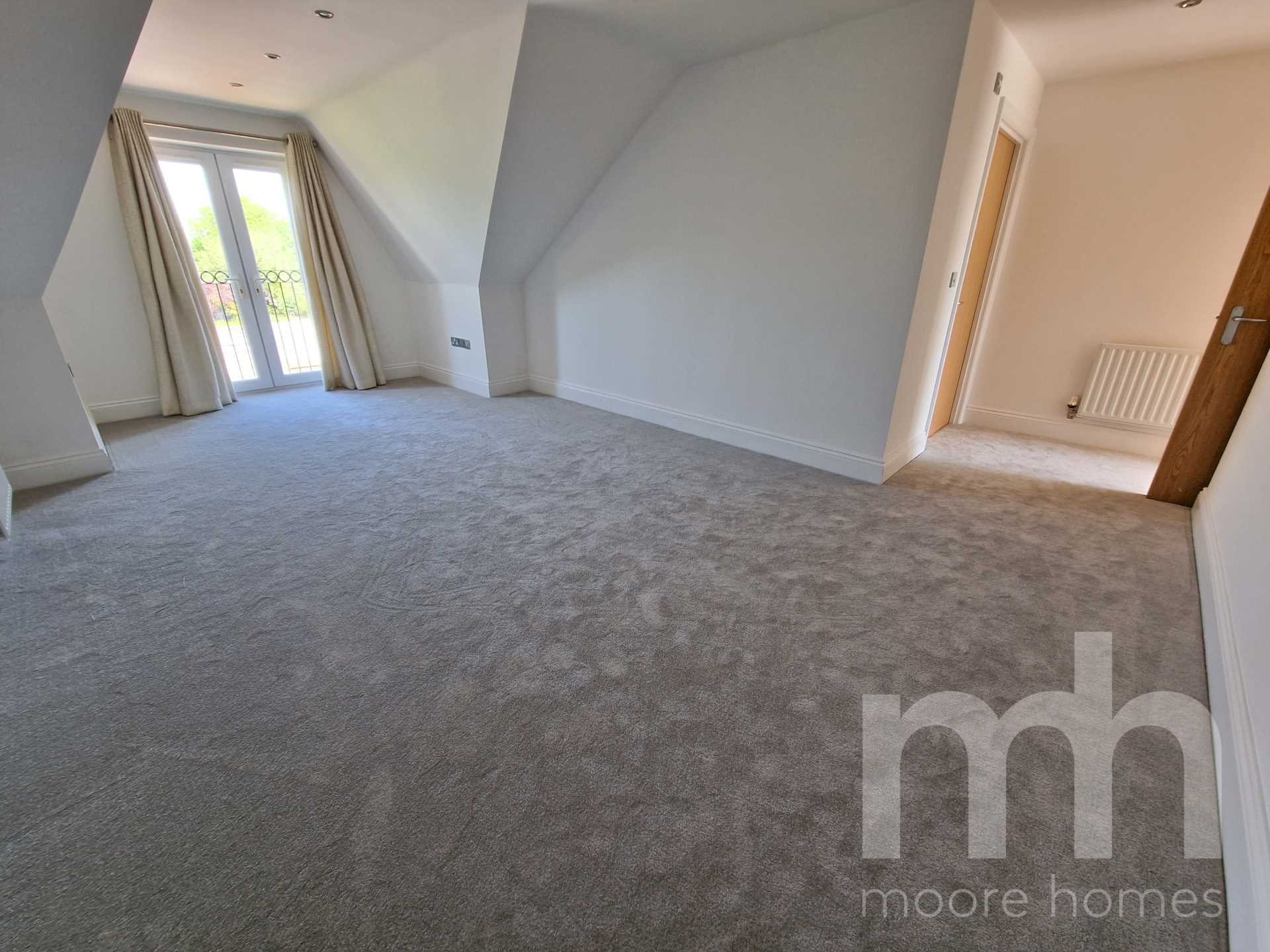 PENTHOUSE APARTMENT, ACK LANE WEST, Cheadle Hulme SK8 7EL, Image 12