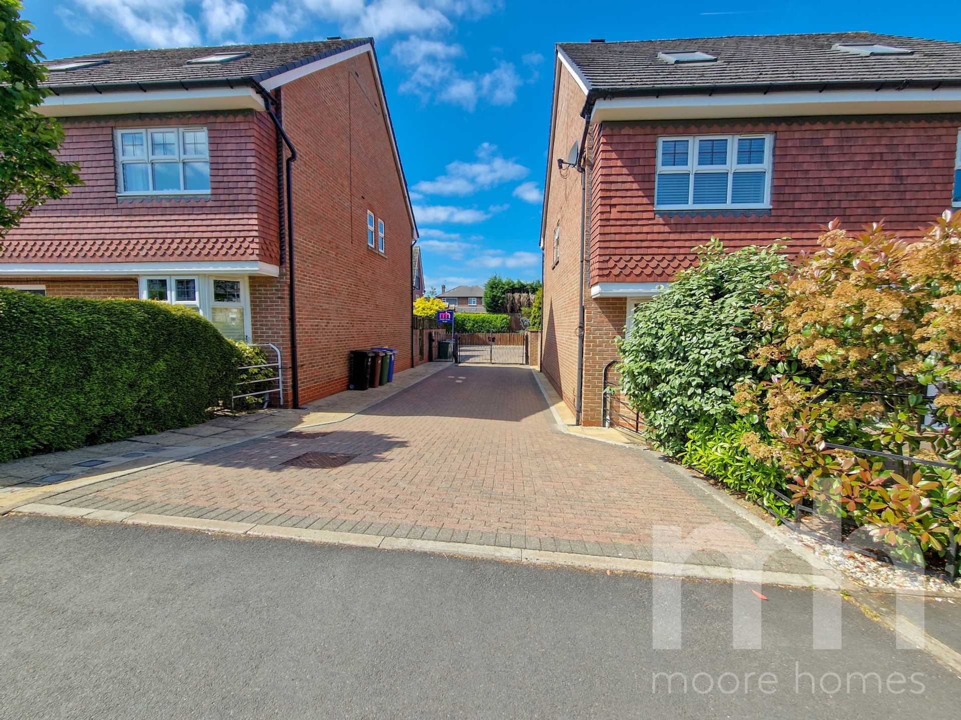PENTHOUSE APARTMENT, ACK LANE WEST, Cheadle Hulme SK8 7EL, Image 19