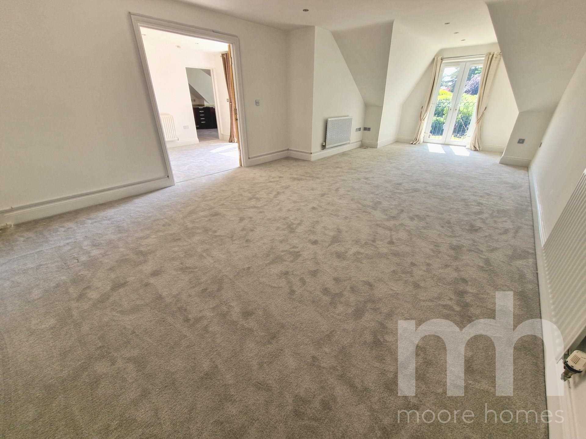 PENTHOUSE APARTMENT, ACK LANE WEST, Cheadle Hulme SK8 7EL, Image 6