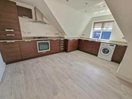 PENTHOUSE APARTMENT, ACK LANE WEST, Cheadle Hulme SK8 7EL