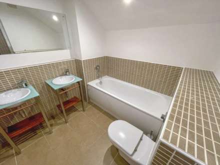 PENTHOUSE APARTMENT, ACK LANE WEST, Cheadle Hulme SK8 7EL, Image 11