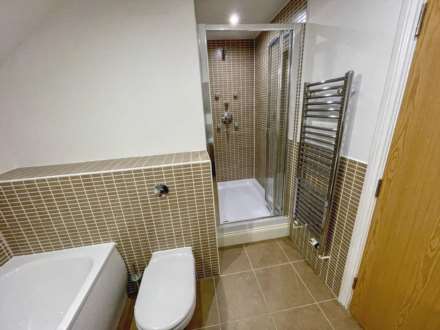PENTHOUSE APARTMENT, ACK LANE WEST, Cheadle Hulme SK8 7EL, Image 13