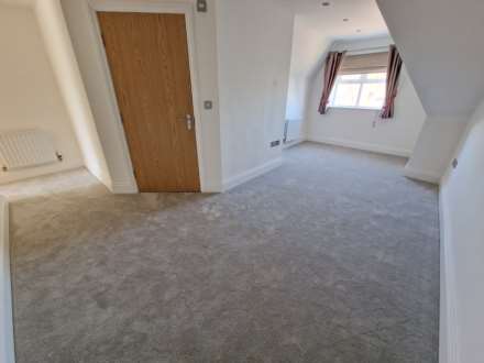 PENTHOUSE APARTMENT, ACK LANE WEST, Cheadle Hulme SK8 7EL, Image 14