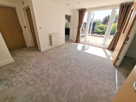 PENTHOUSE APARTMENT, ACK LANE WEST, Cheadle Hulme SK8 7EL, Image 7